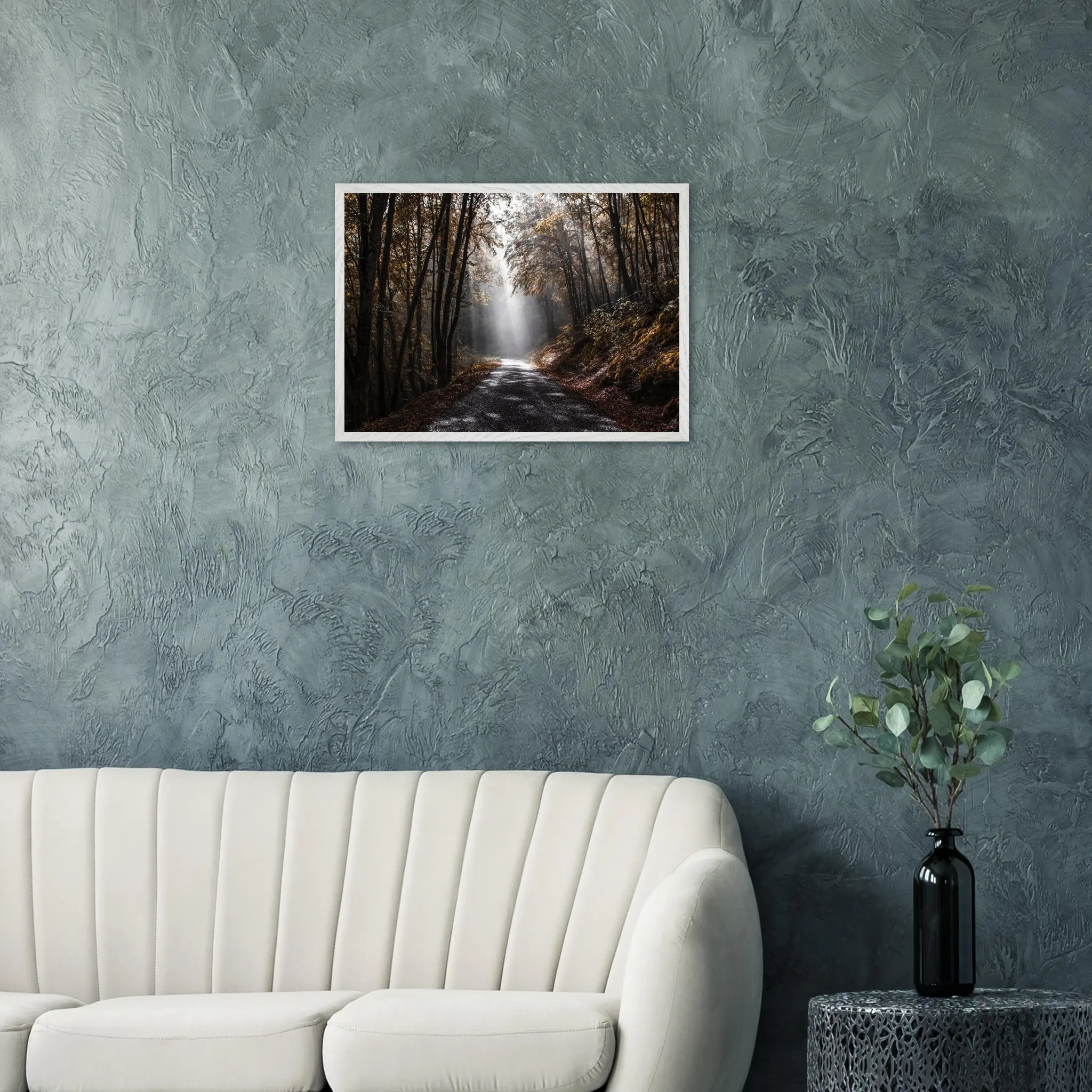 « Porteuse d’espoir » – Photographie premium 1 seul exemplaire – Pièce unique Photo d\'art déco d\'artiste auteur encadré en bois premium chêne frêne papier épais premium FSC « Porteuse d’espoir » – Photographie premium 1 seul exemplaire – Pièce unique Photo d\'art déco d\'artiste auteur encadré en bois premium chêne frêne papier épais premium FSC