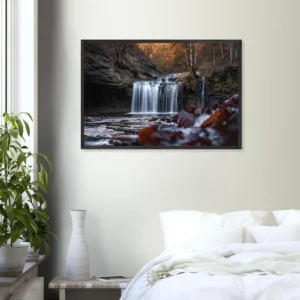 « Aux chutes d’automne » – Photographies en éditions limitées Photo d\'art déco d\'artiste auteur encadré en bois premium chêne frêne papier épais premium FSC « Aux chutes d’automne » – Photographies en éditions limitées Photo d\'art déco d\'artiste auteur encadré en bois premium chêne frêne papier épais premium FSC